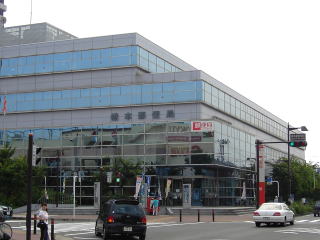 ���{�X�֋�